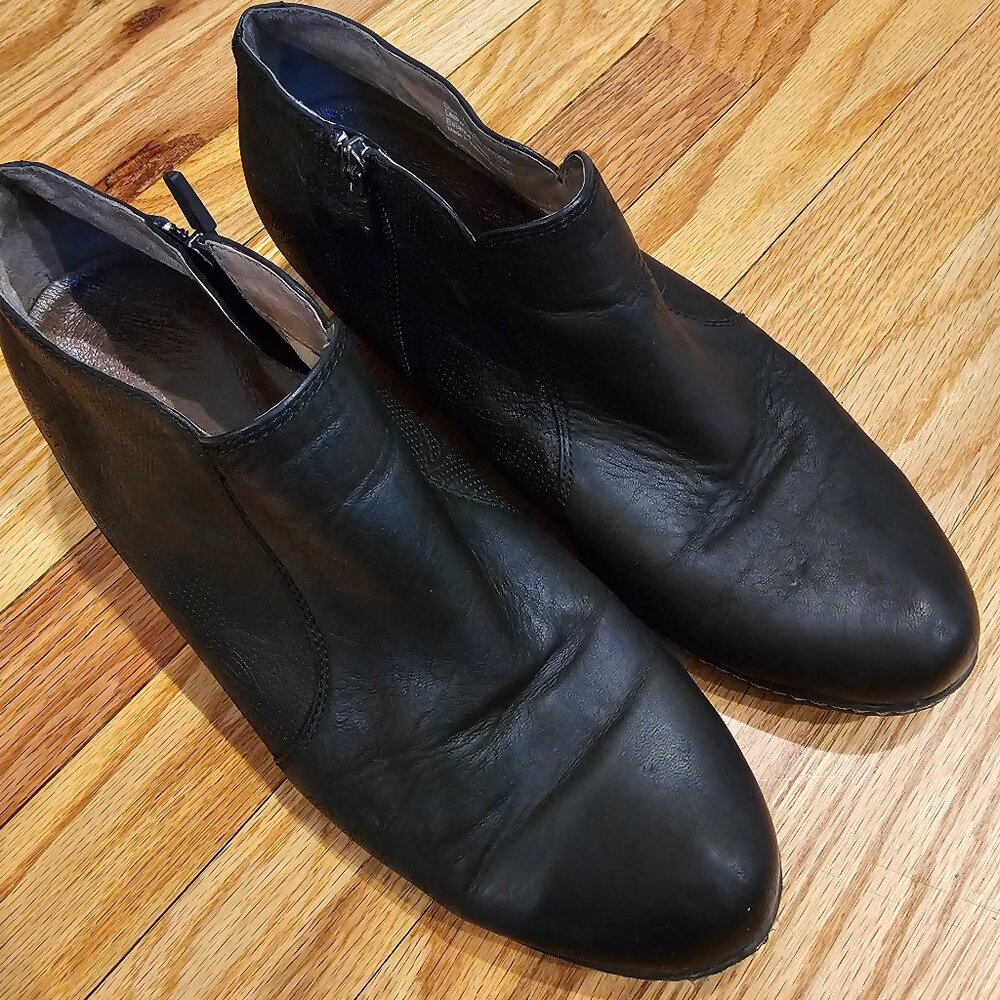 DANSKO Luann Black Bootie